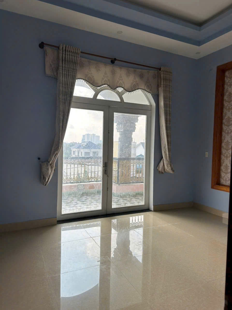 Bán Nhà chính chủ mặt tiền 3 Lầu Đường Nhựa Ngay Đông Hòa TP HCM